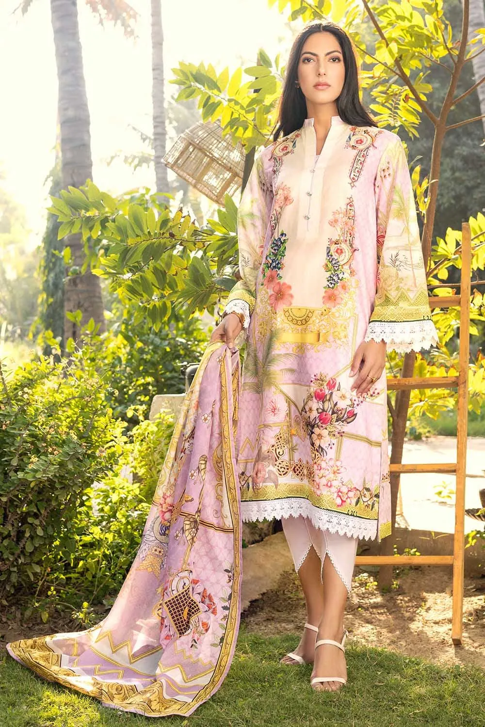 Gul Ahmed Summer 2022 · Essential 3PC Collection – 3PC  Digital Printed Lawn Suit CL-22077 B