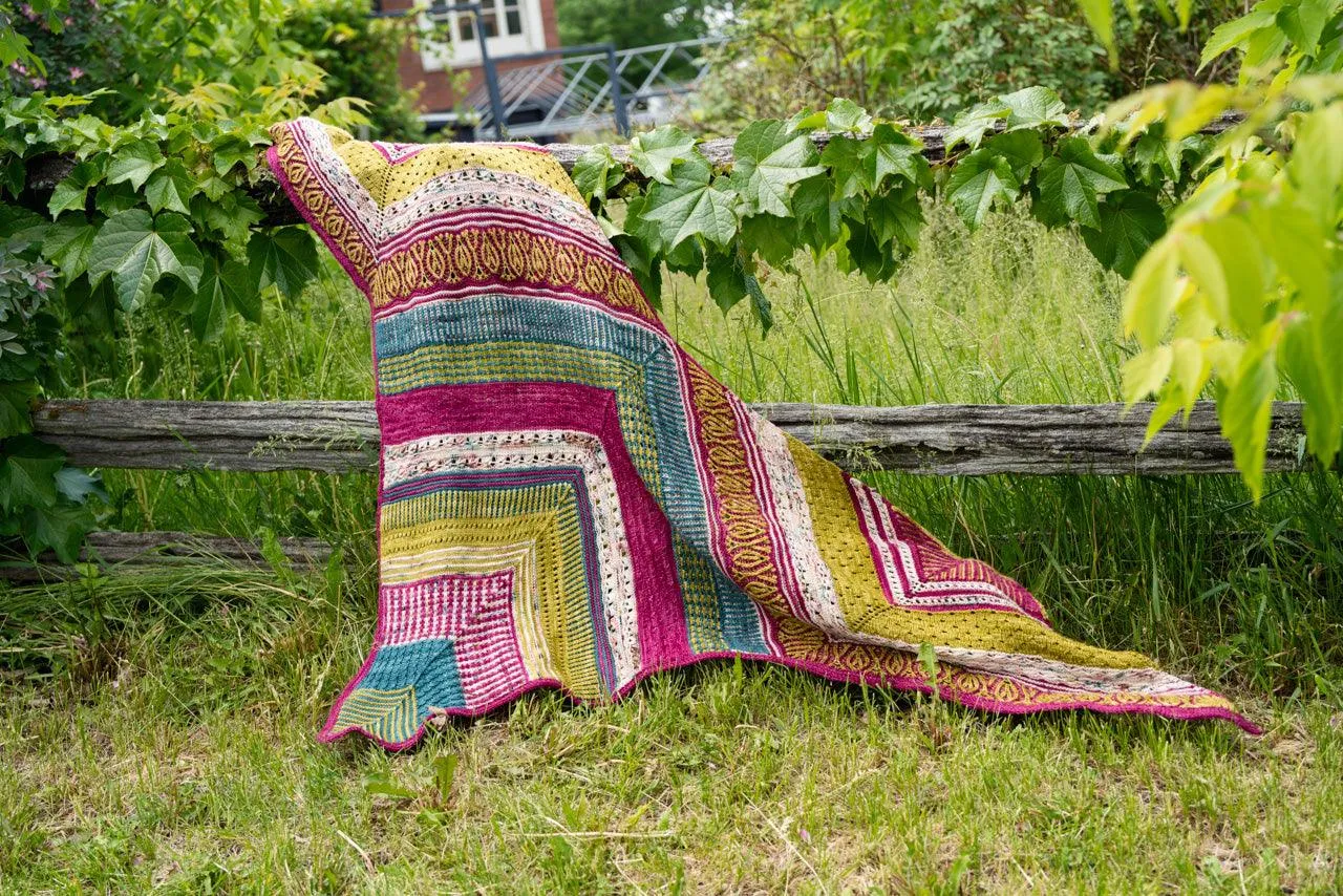 Triptyque Shawl Kits